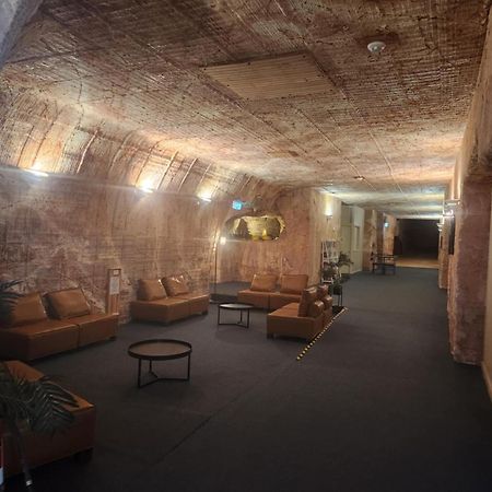 Coober Pedy Experience Motel Екстериор снимка