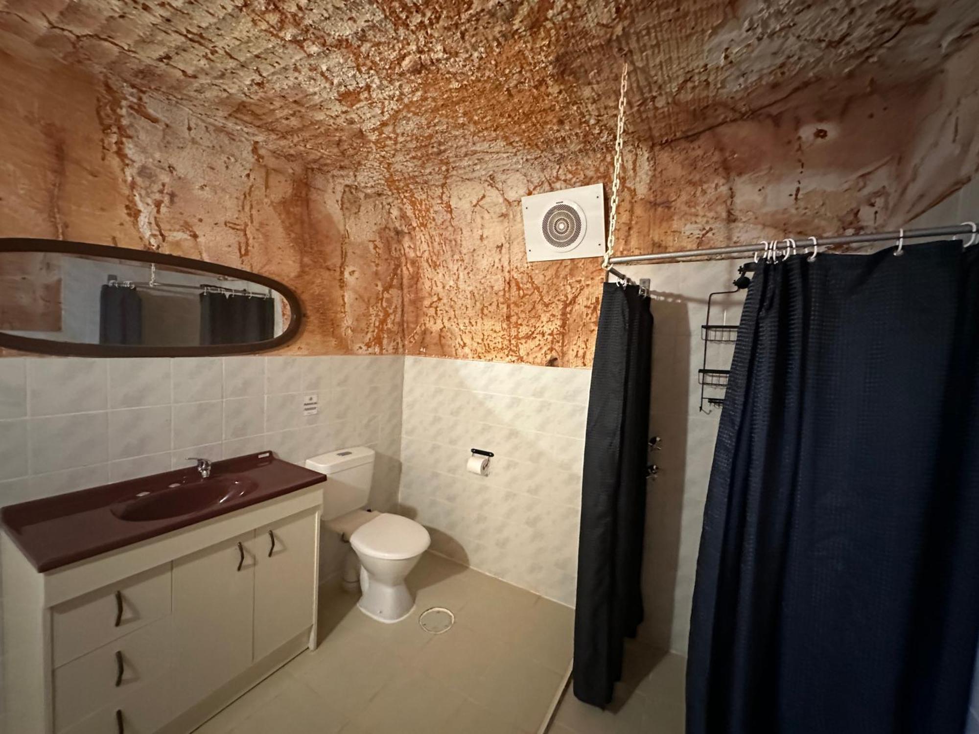 Coober Pedy Experience Motel Екстериор снимка