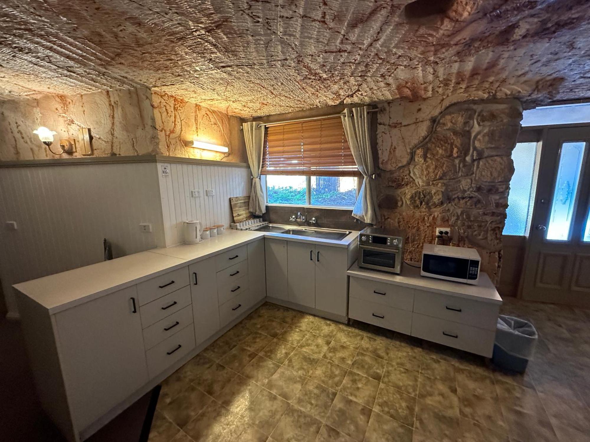 Coober Pedy Experience Motel Екстериор снимка
