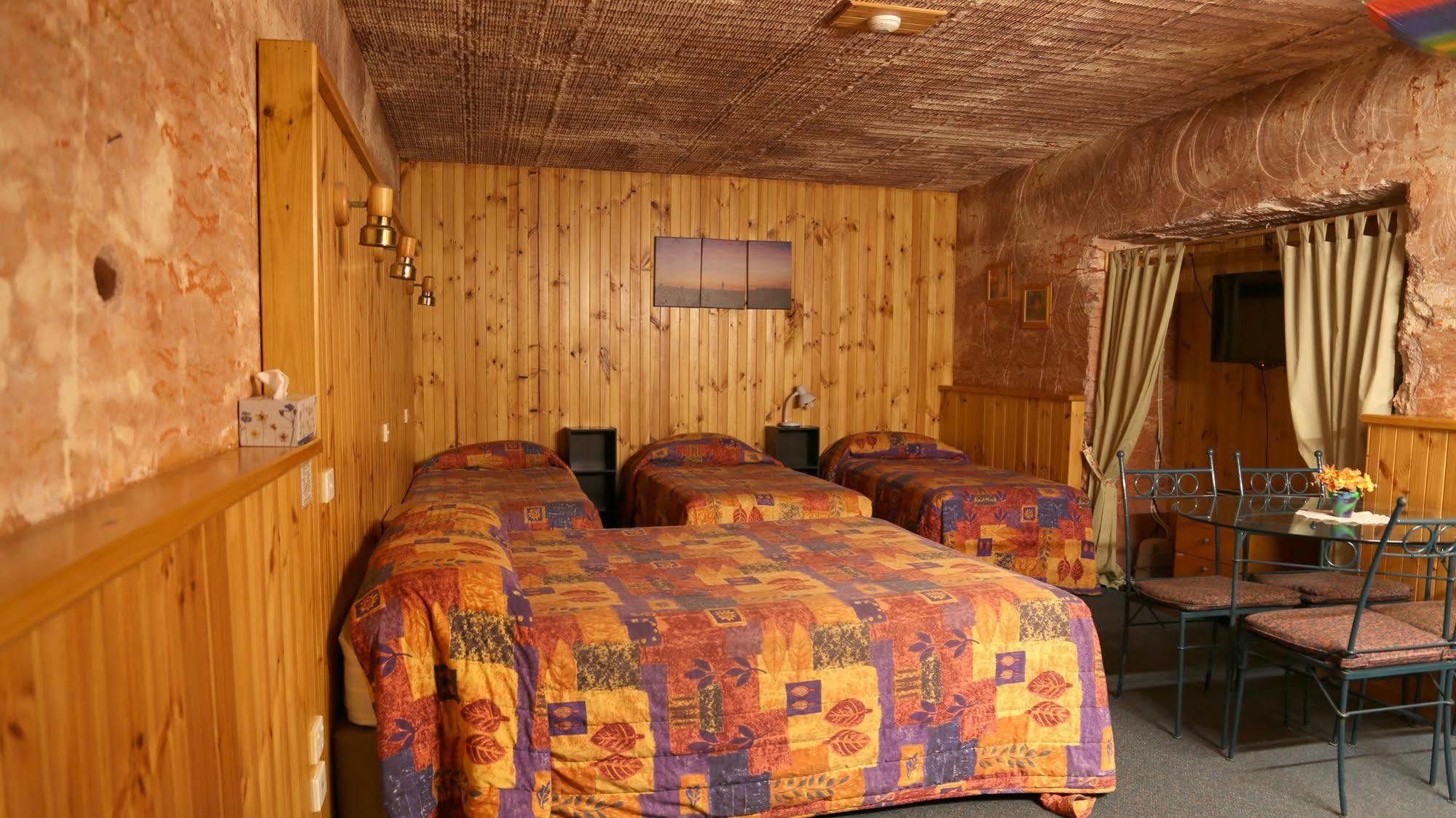 Coober Pedy Experience Motel Екстериор снимка
