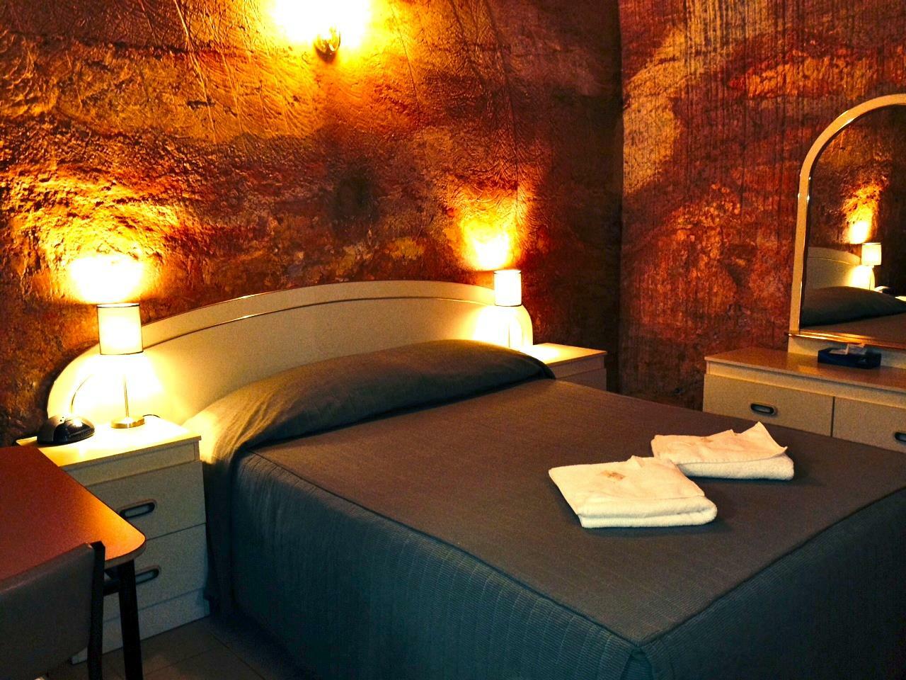Coober Pedy Experience Motel Екстериор снимка